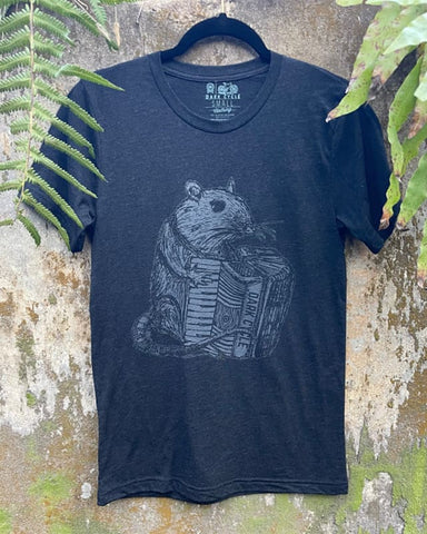 Rat Playing an Accordion Men's/Unisex Shirt