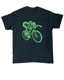 Snake on A Bicycle Men’s/Unisex Shirt - 90’s Heavy Tee - Black / XS - Unisex Tees