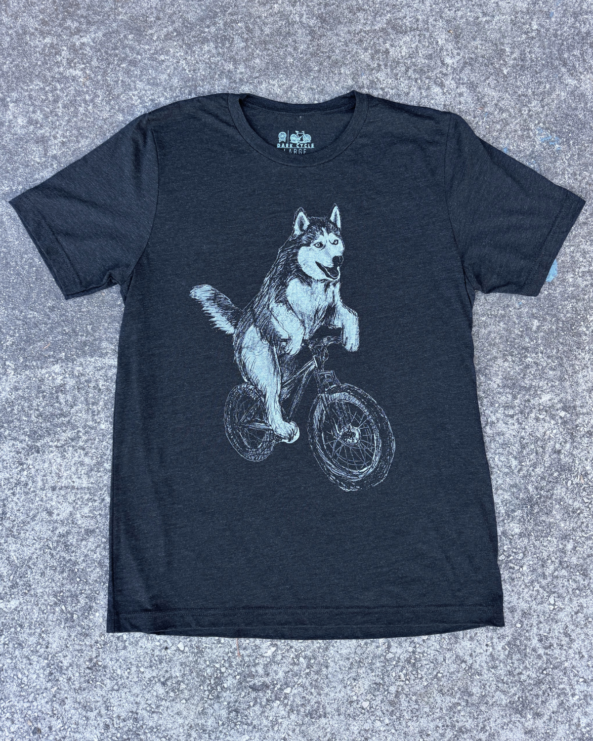 Husky on a Bike Men's/Unisex Shirt