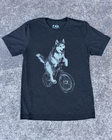 Husky on a Bike Men's/Unisex Shirt