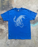 Alligator on A Bicycle Men’s/Unisex Shirt - 90’s Heavy Tee - Royal / S - Unisex Tees
