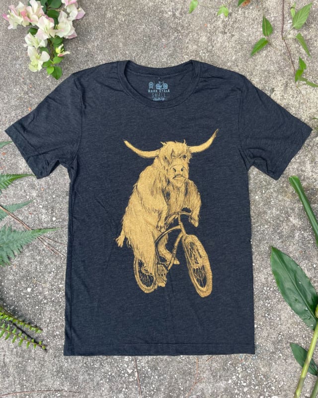 Highland Cow on A Bicycle Men’s/Unisex Shirt - 70’s Vintage Tee - Tri-Black / XS - Unisex Tees