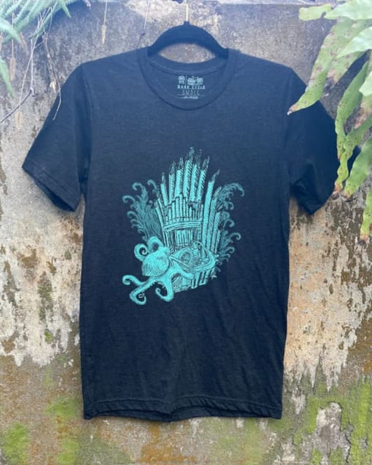 Octopus Playing an Organ Men’s/Unisex Shirt - Classic Tee - Black / XL - Unisex Tees