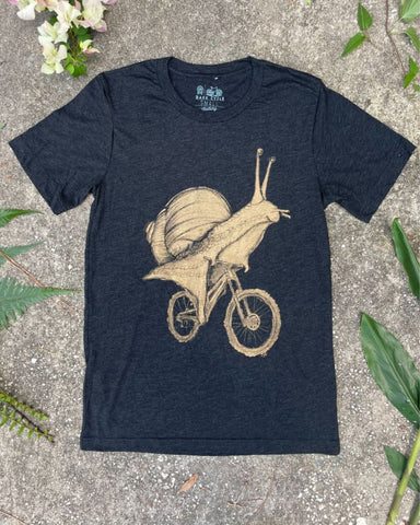 Snail on A Bicycle Men's/Unisex Shirt