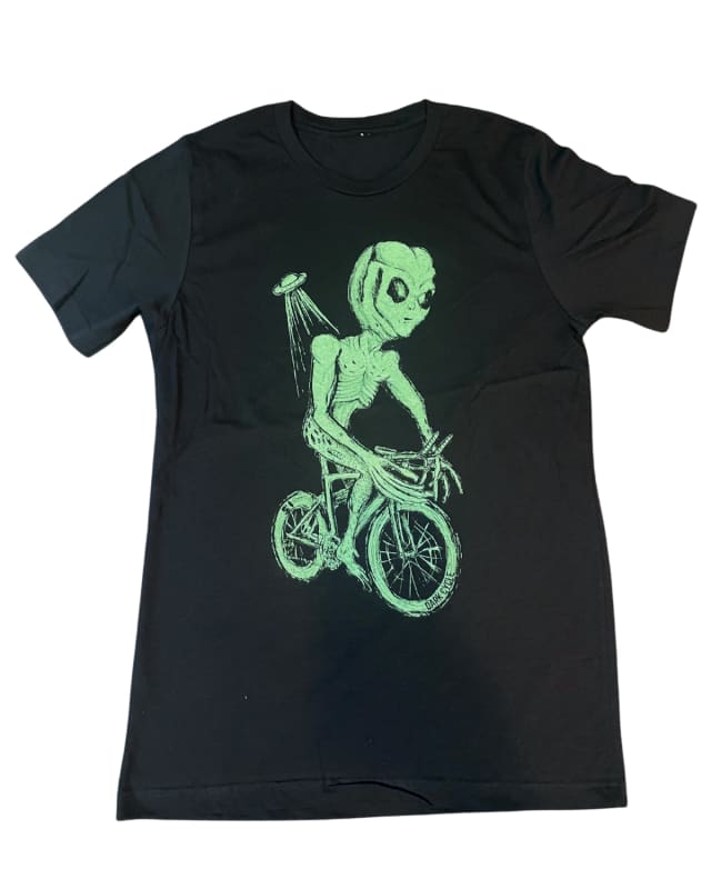 Alien on A Bicycle Men’s/Unisex Shirt - Classic Tee - Black / XS - Unisex Tees
